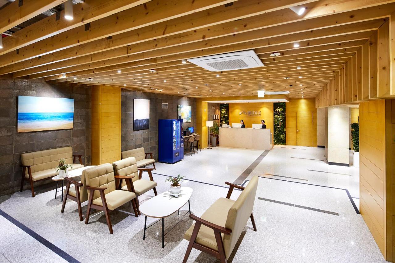 Bridge Residence Hotel Seogwipo Exterior foto